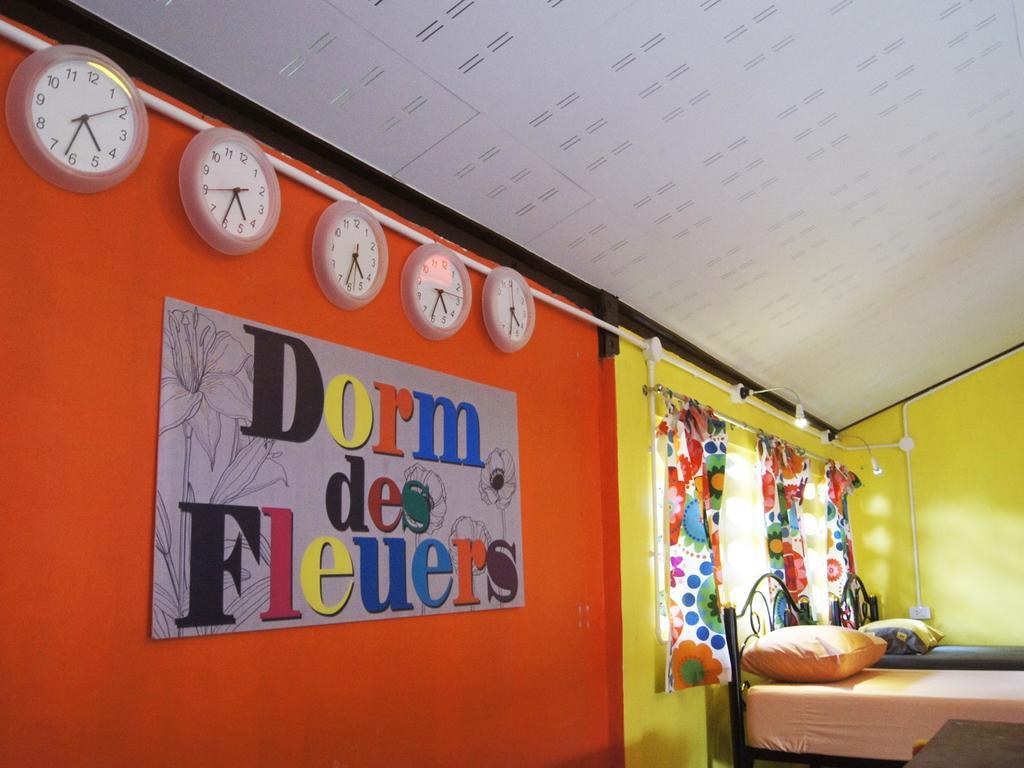 Dorm Des Fleurs Hostel Khao Lak Eksteriør billede