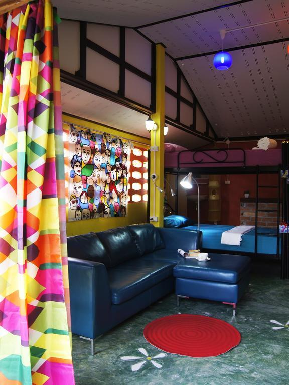 Dorm Des Fleurs Hostel Khao Lak Eksteriør billede