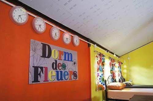 Dorm Des Fleurs Hostel Khao Lak Eksteriør billede